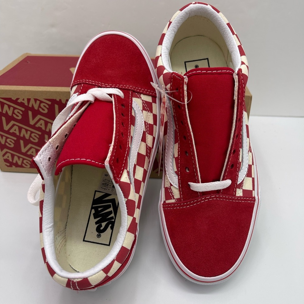 Vans WMNS Old Skool
(Primary Check) Rng Red/White Sneakers 
VN0A38G1P0T - Picture 13 of 16